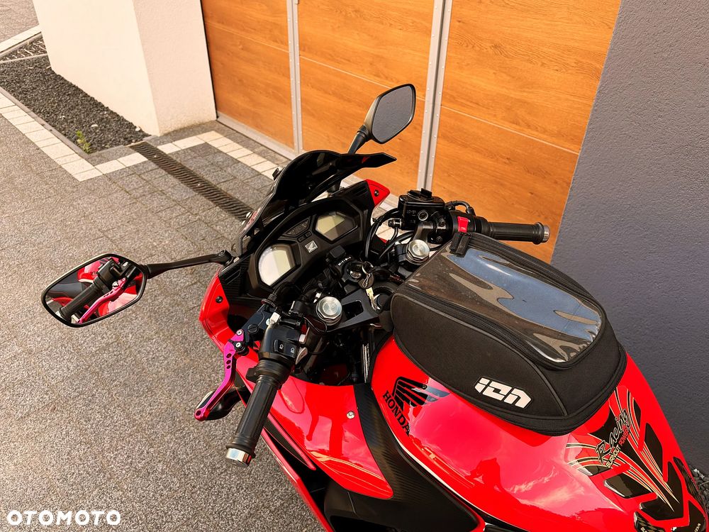 Honda CBR - 7