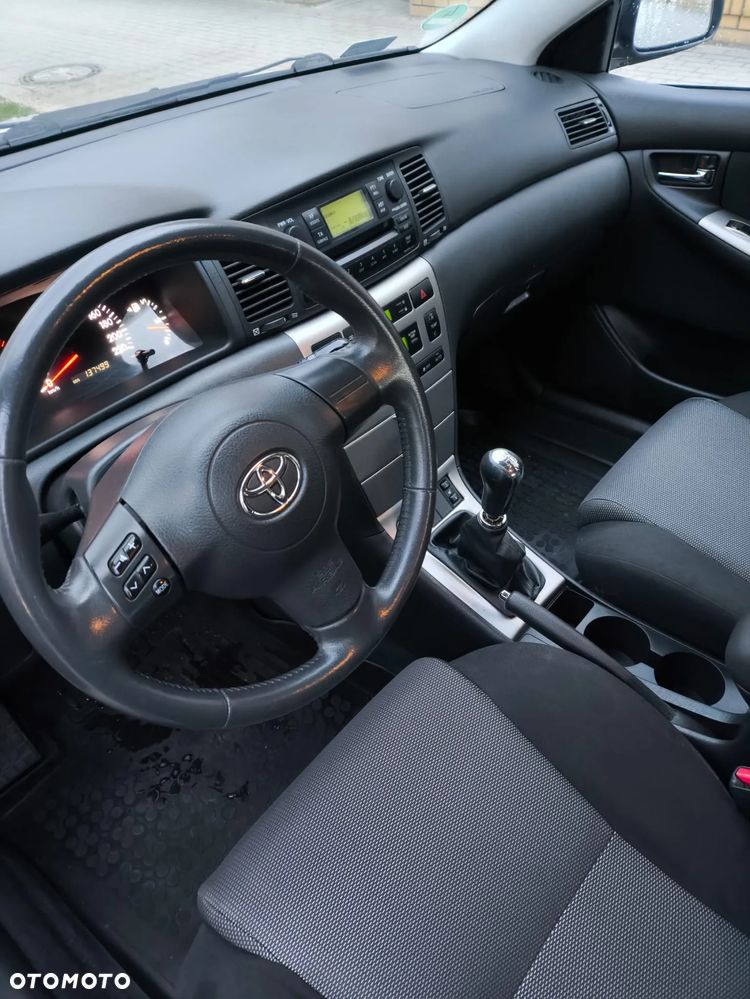 Toyota Corolla 1.4 - 6