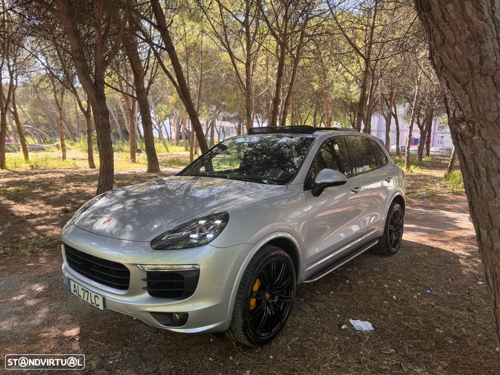 Porsche Cayenne Platinum Edition - 10
