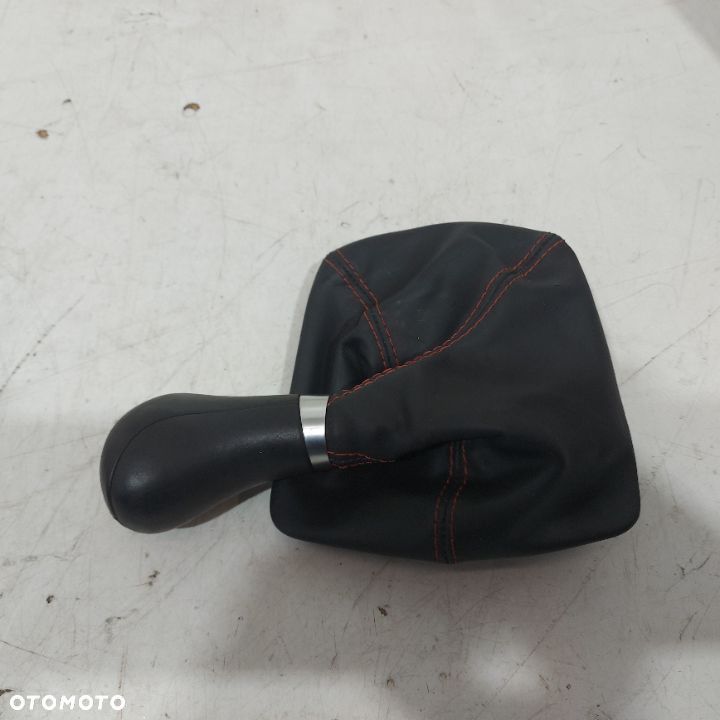 GALKA LEWAREK ZMIANY BIEGOW SKORA CZERWONA NITKA AUTOMAT MERCEDES SLK W172 ORYGINALNY DEMONTAZ - 2