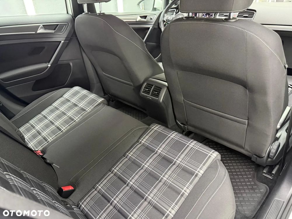 Volkswagen Golf GTD BlueMotion Technology - 34