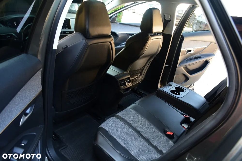 Peugeot 3008 1.6 BlueHDi Allure S&S EAT6 - 7