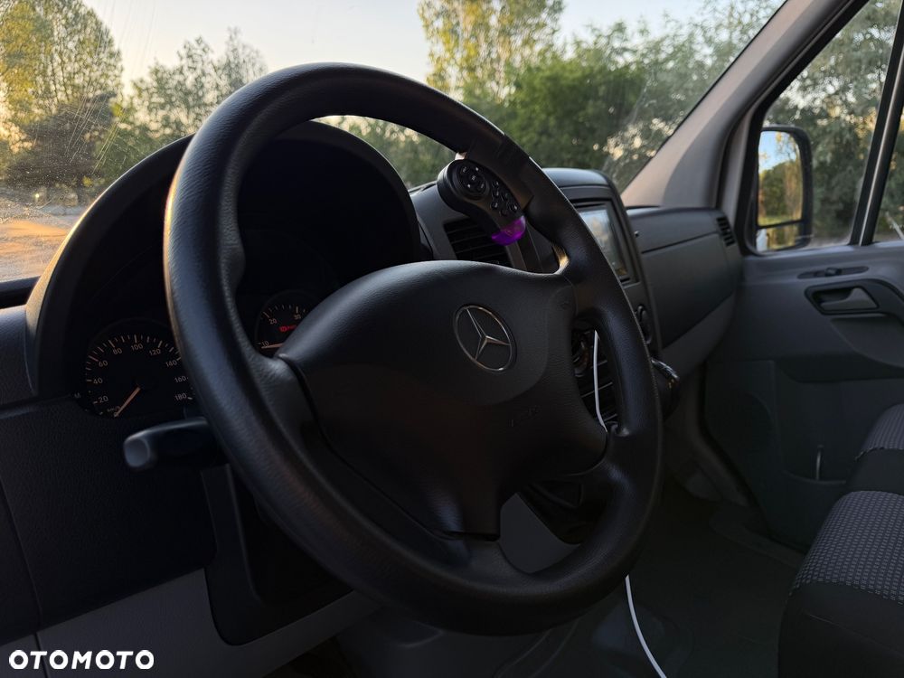 Mercedes-Benz Sprinter - 9