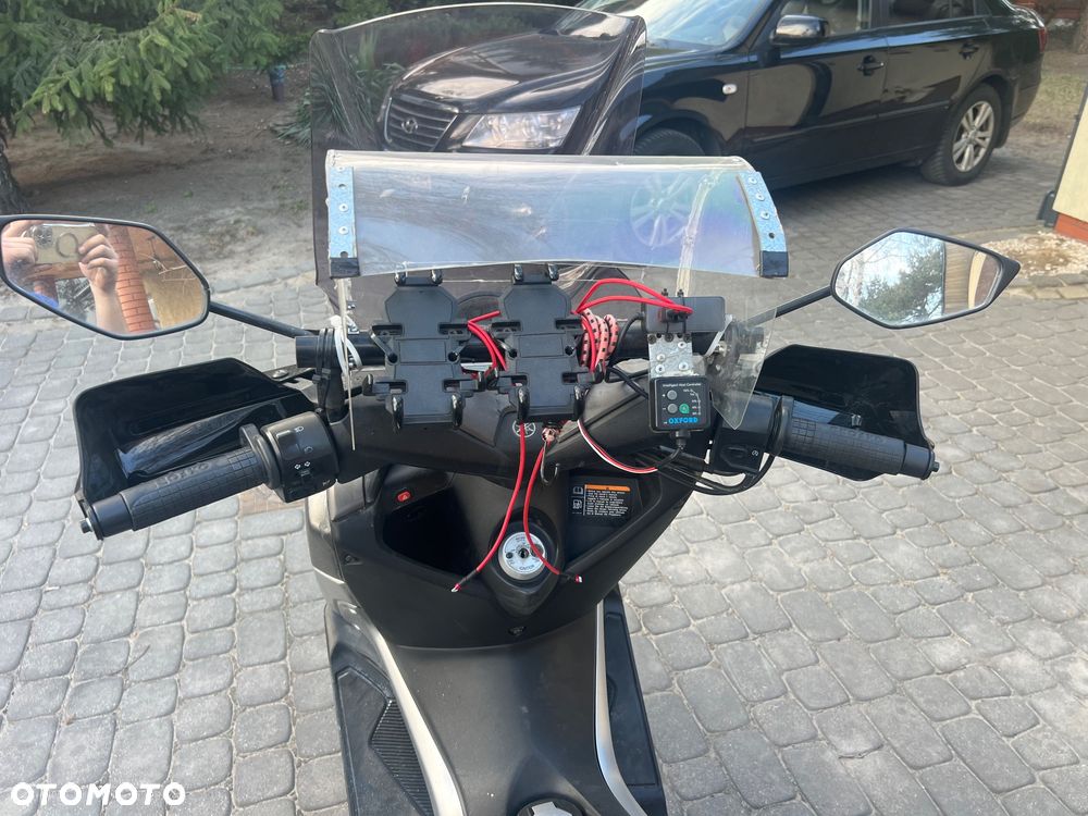 Yamaha NMAX - 11