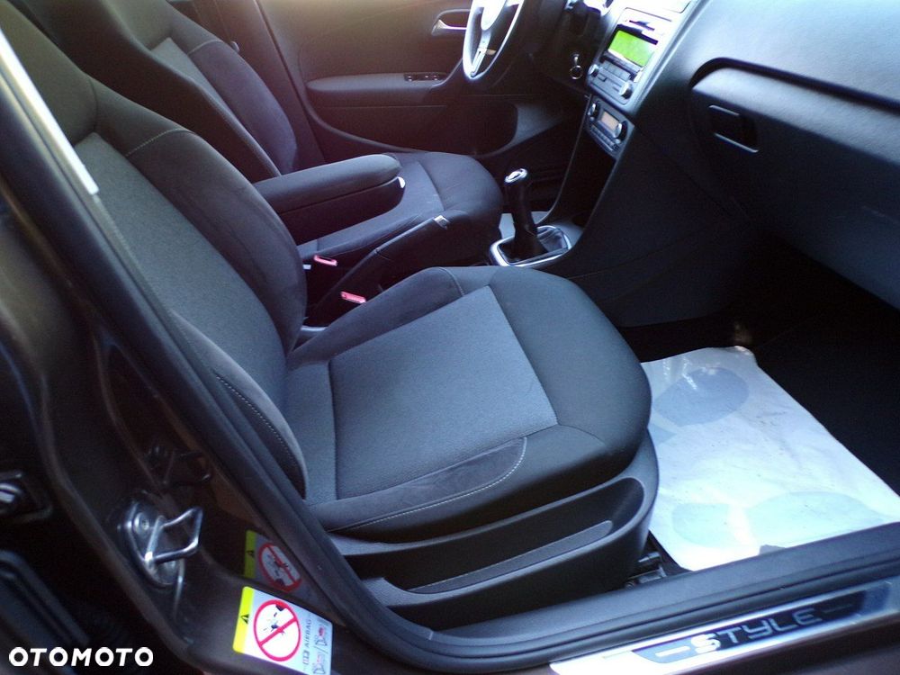 Volkswagen Polo - 23