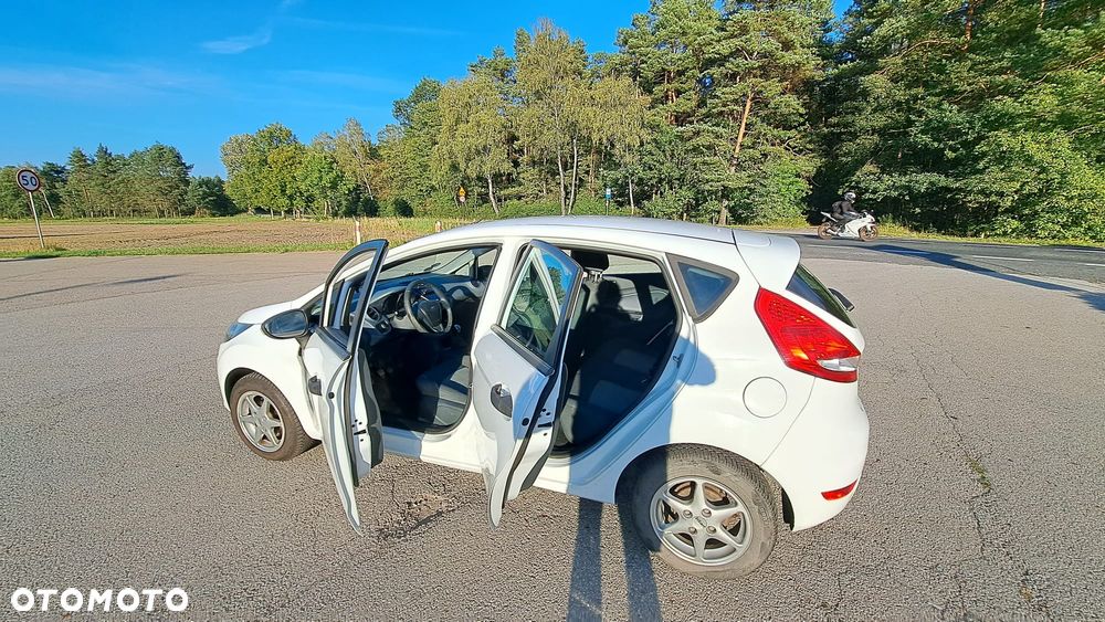 Ford Fiesta 1.25 Trend - 9