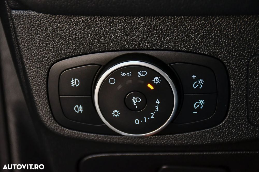 Ford Focus 1.5 EcoBlue Titanium Business - 12