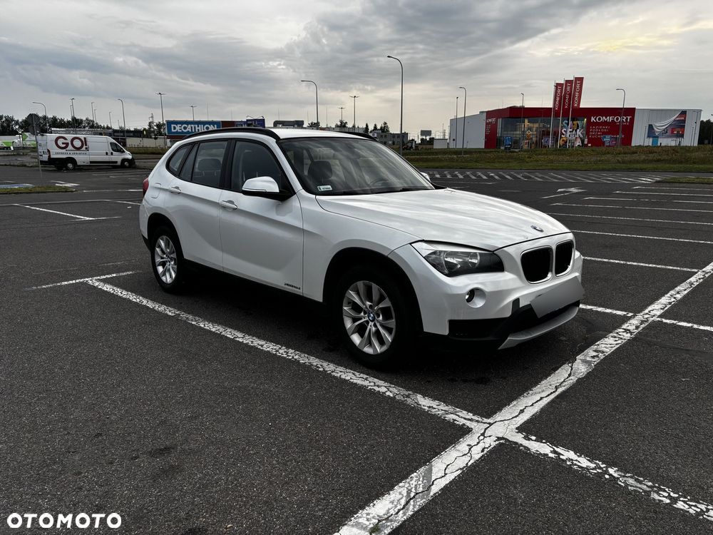 BMW X1 xDrive18d xLine - 12