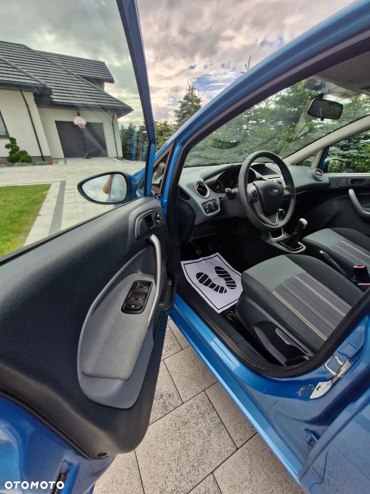 Ford Fiesta - 8