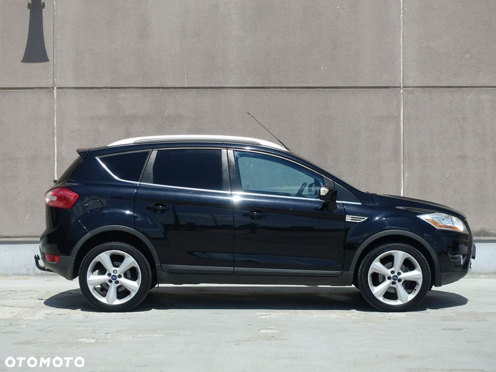 Ford Kuga 2.5 4x4 Titanium - 3
