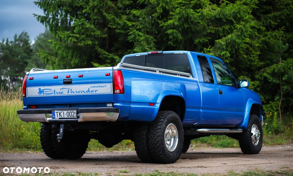 Chevrolet Silverado - 3