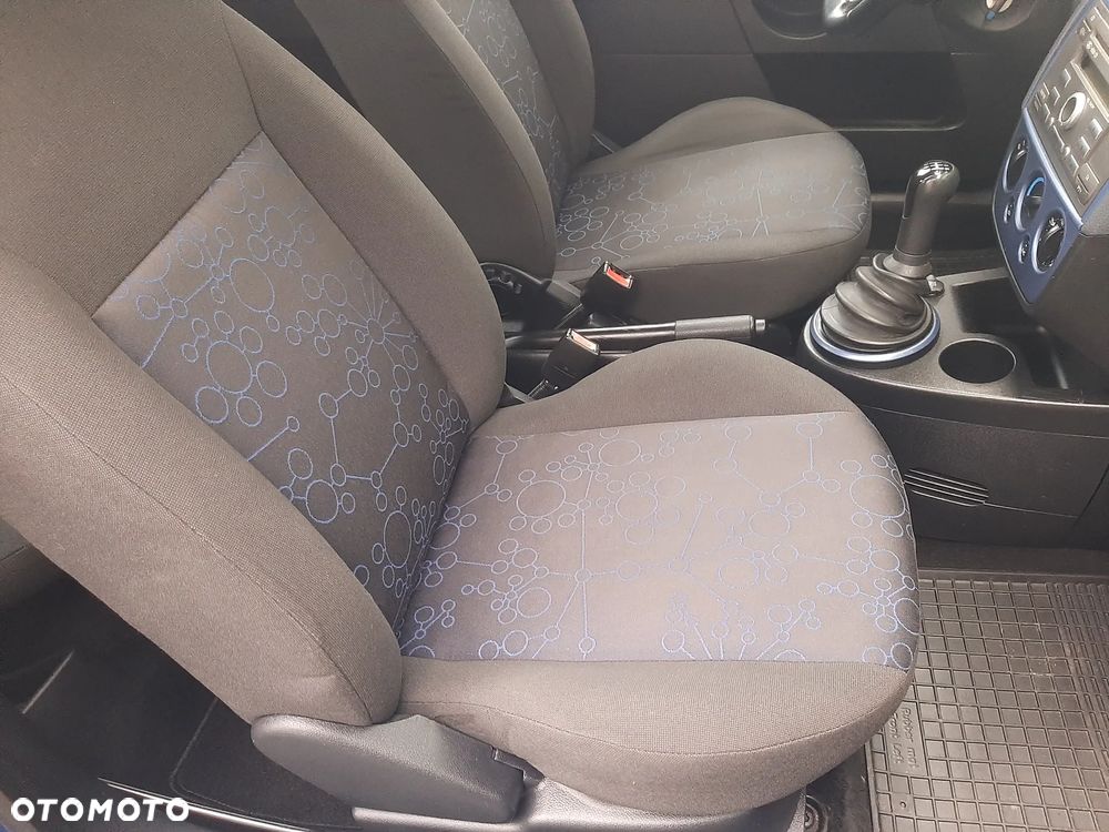 Ford Fiesta 1.3 Style - 23