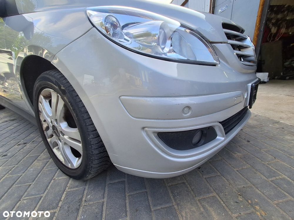 SPRZEDAM MERCEDES B-KLASA W245 PRZEDNI ZDERZAK NA PDC W KOLOR 761 DO MONTAŻU Z PARKTRONIKAMI 2005-2008 ROK - 1