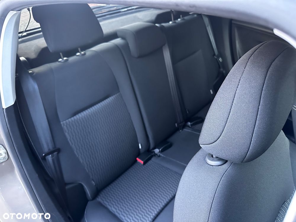 Peugeot 208 PureTech 82 Urban Move - 23