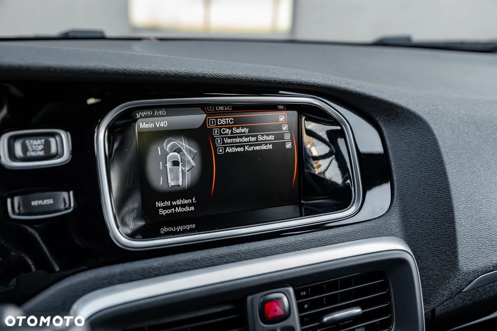 Volvo V40 - 38