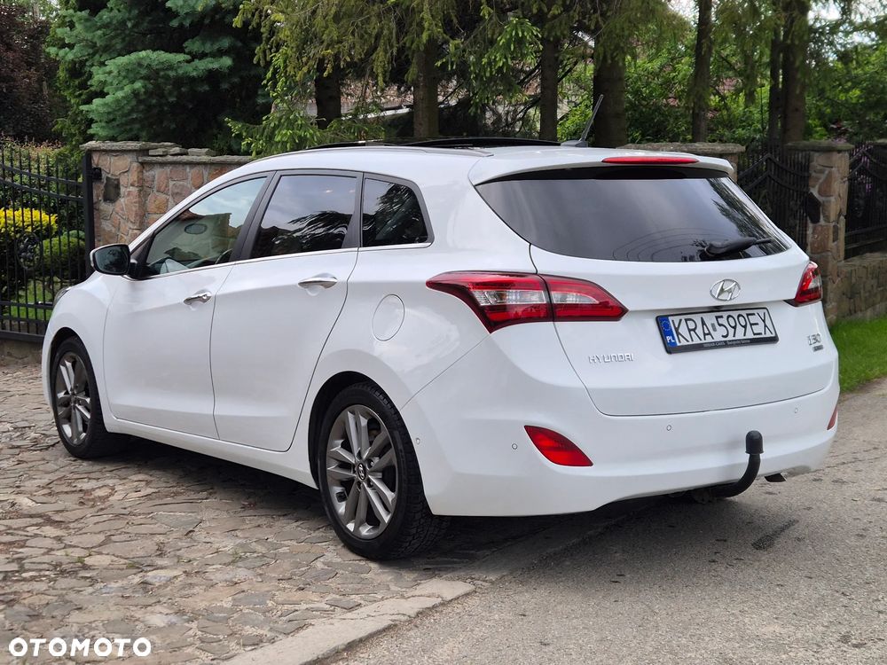Hyundai i30 blue Kombi 1.6 CRDi DCT Premium - 5