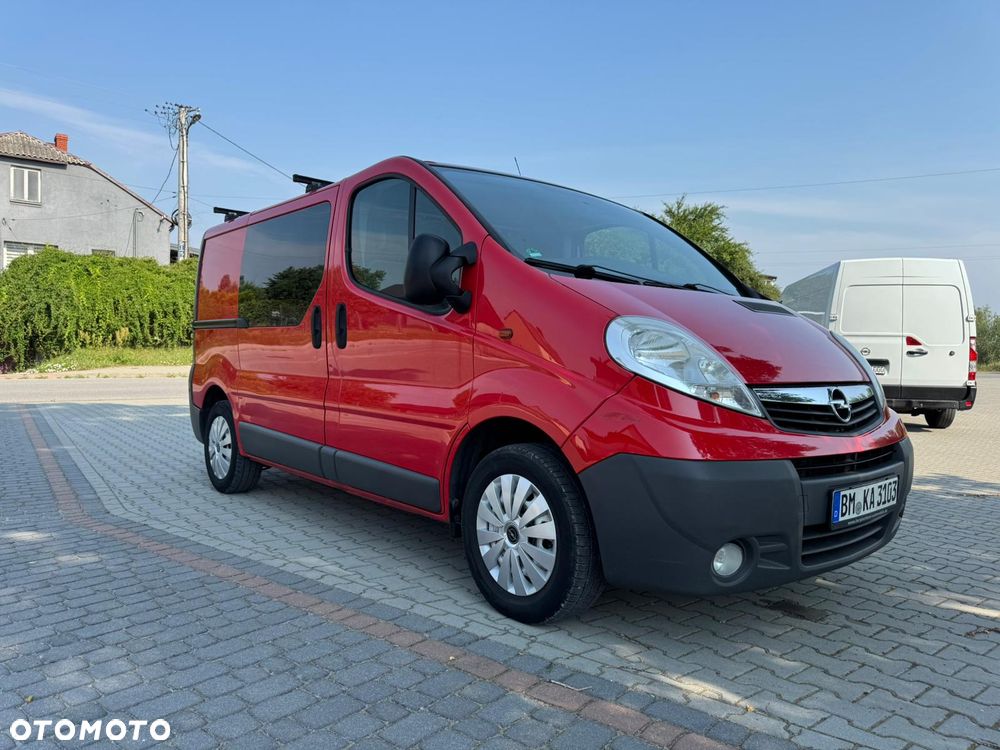 Opel Vivaro - 1