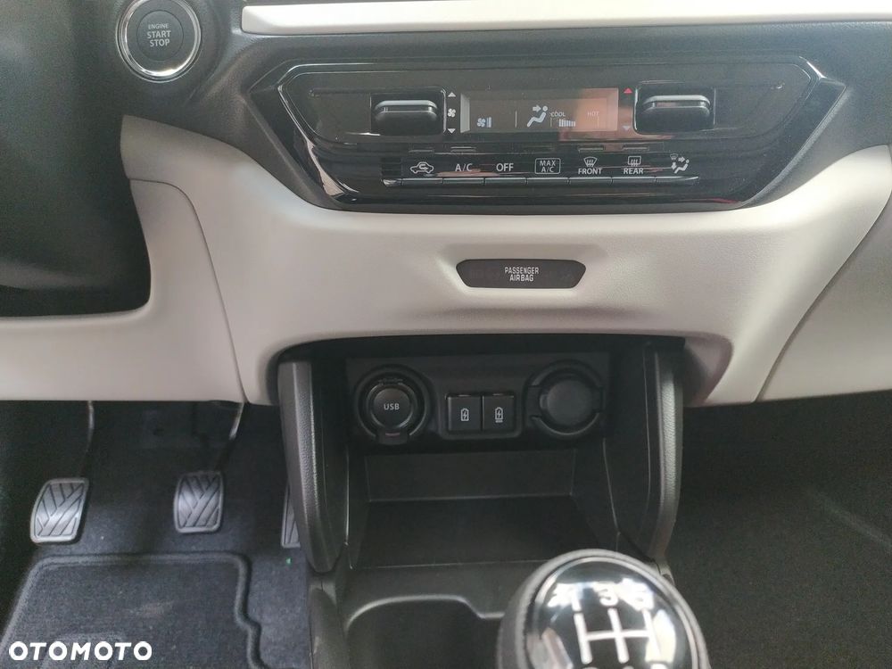 Suzuki Swift 1.2 Dualjet SHVS Premium Plus - 28