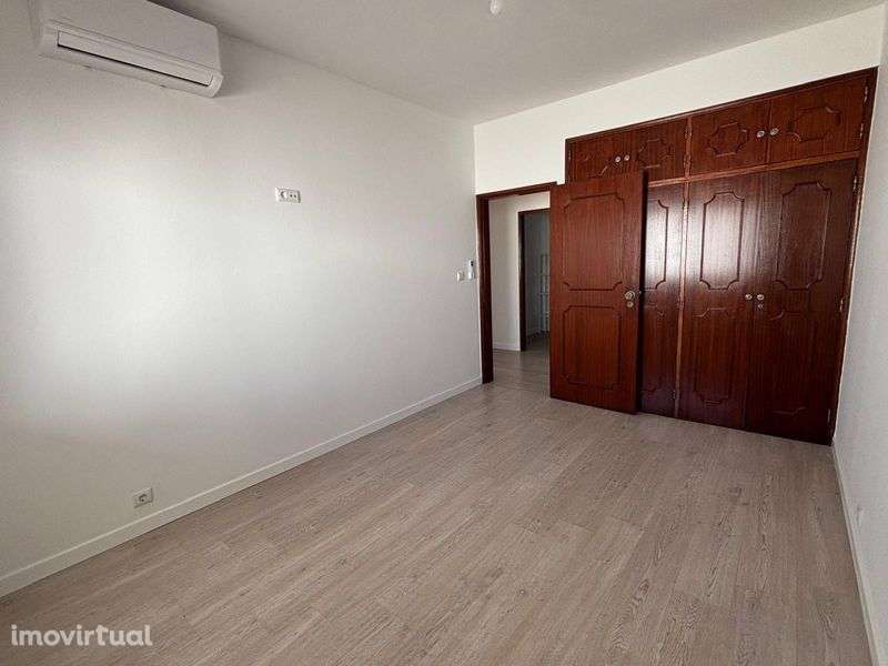 Apartamento T3 com 160m2 - Grande imagem: 5/8