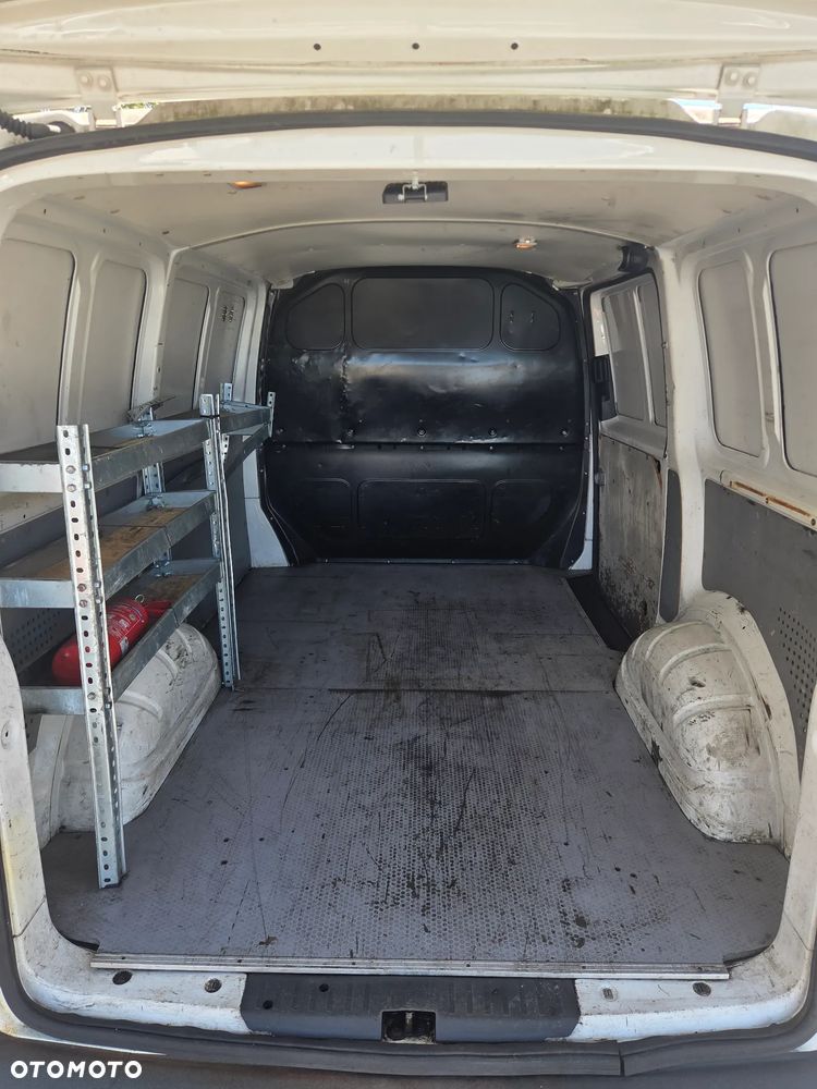 Volkswagen Transporter - 10