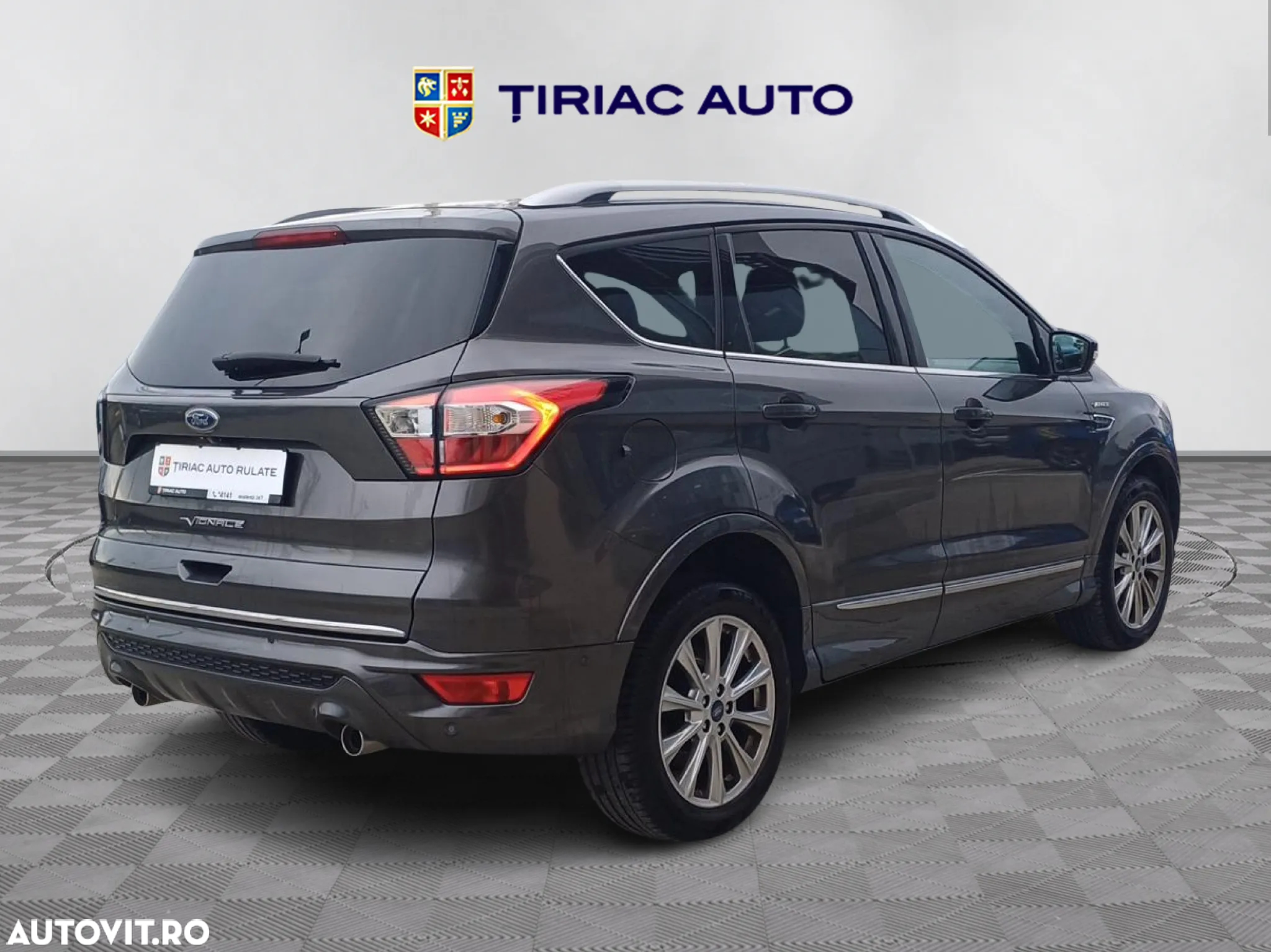 Ford Kuga 2.0 TDCi 4WD Powershift Vignale - 5
