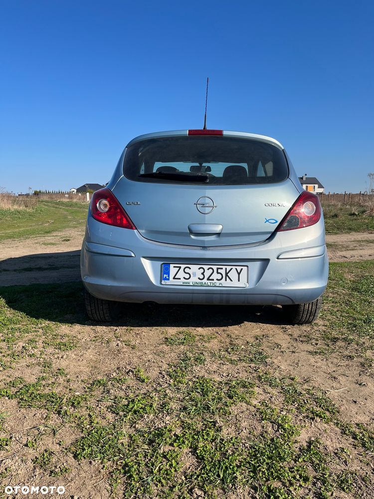 Opel Corsa 1.4 16V Enjoy - 10
