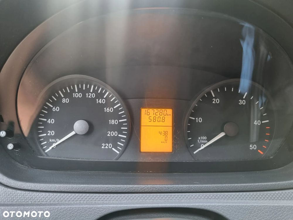 Mercedes-Benz Vito - 13
