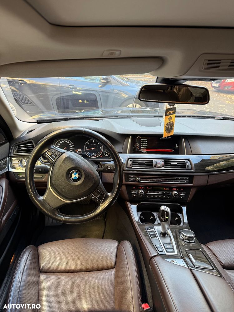 BMW Seria 5 530d xDrive - 5