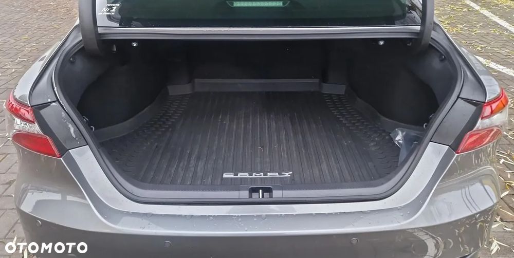 Toyota Camry 2.5 Hybrid Executive CVT - 4