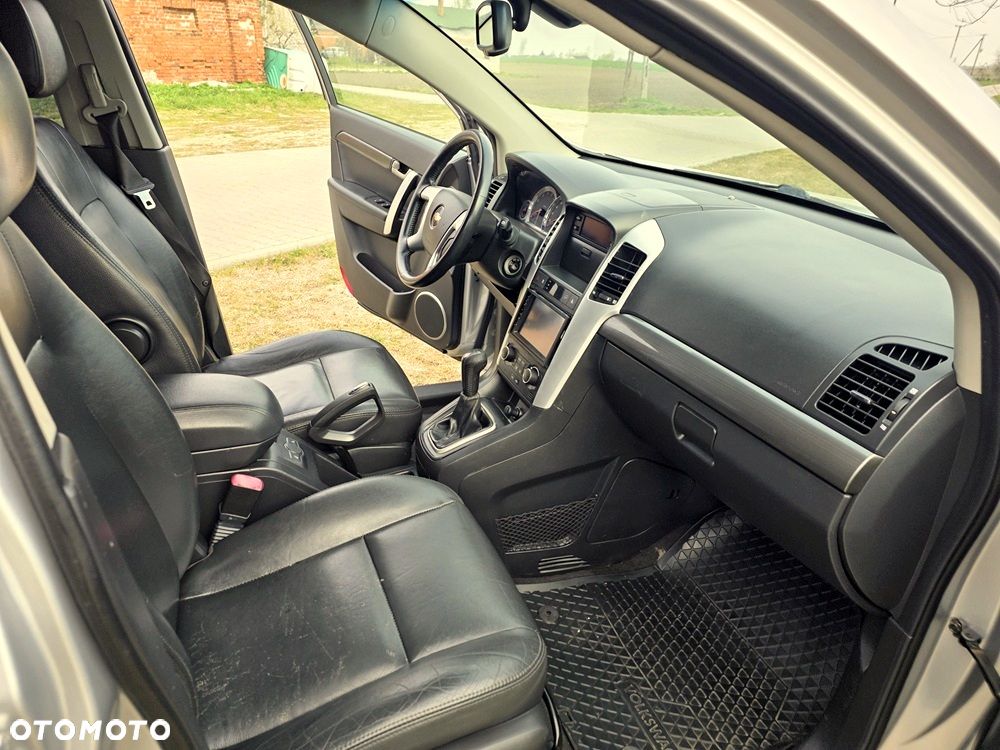 Chevrolet Captiva 2.0 d LT high - 25