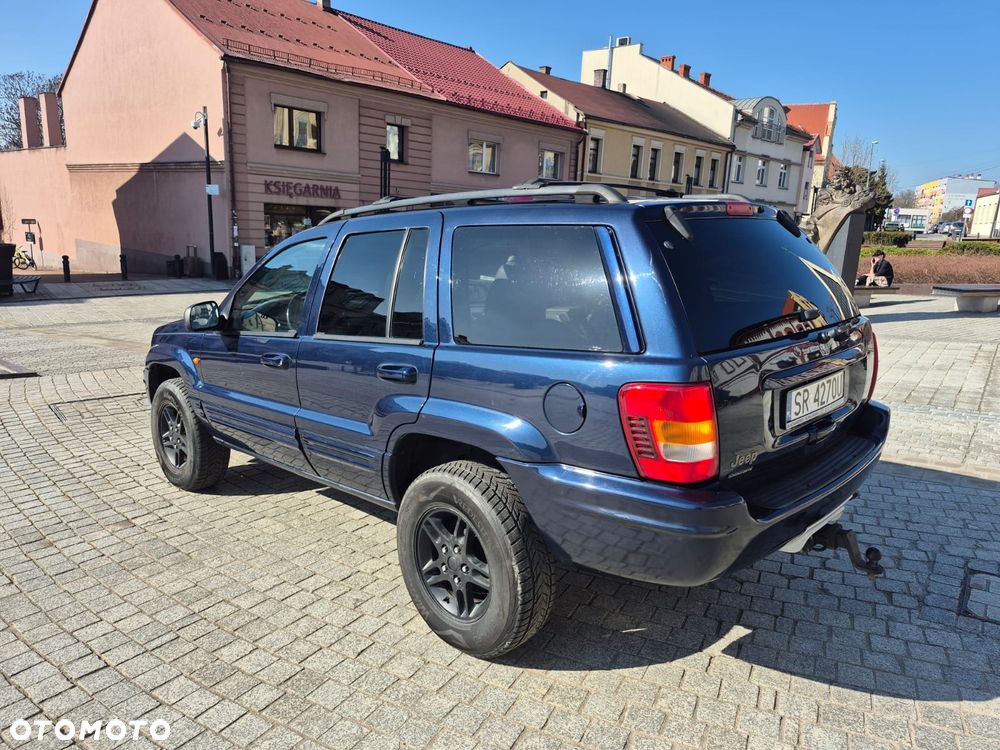 Jeep Grand Cherokee - 18