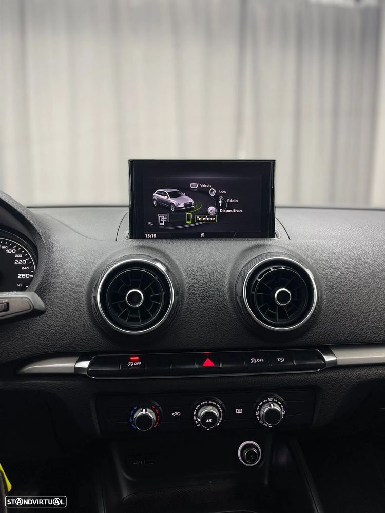 Audi A3 Sportback 1.6 TDI Design - 10