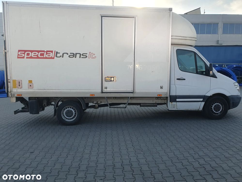 Mercedes-Benz Sprinter - 5