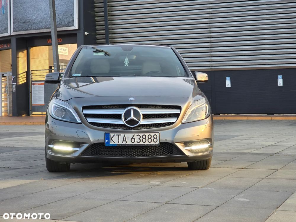 Mercedes-Benz Klasa B 200 CDI (BlueEFFICIENCY) 7G-DCT - 13