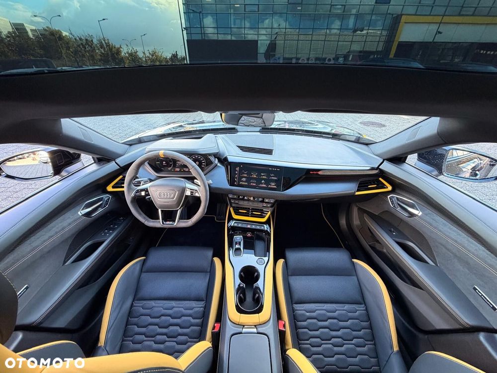 Audi RS e-tron GT 2024