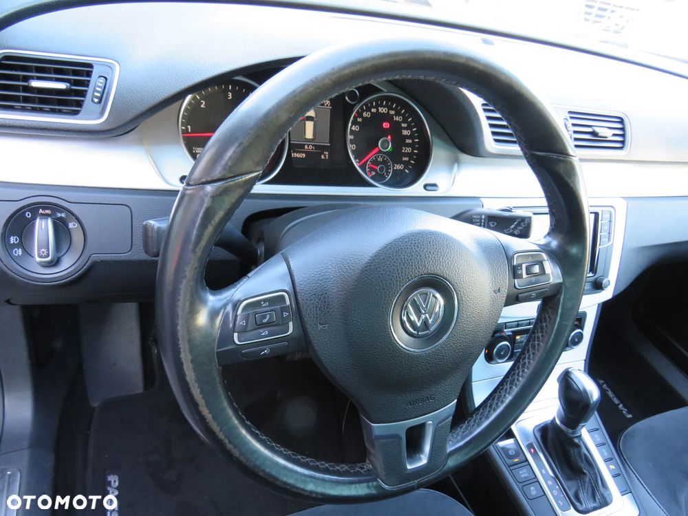 Volkswagen Passat 2.0 TDI Highline DSG - 21