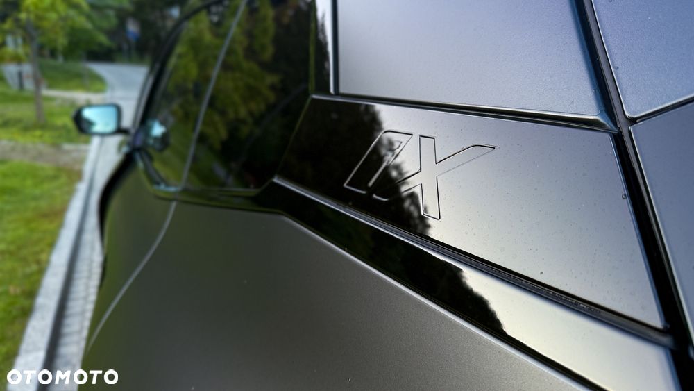 BMW iX - 7