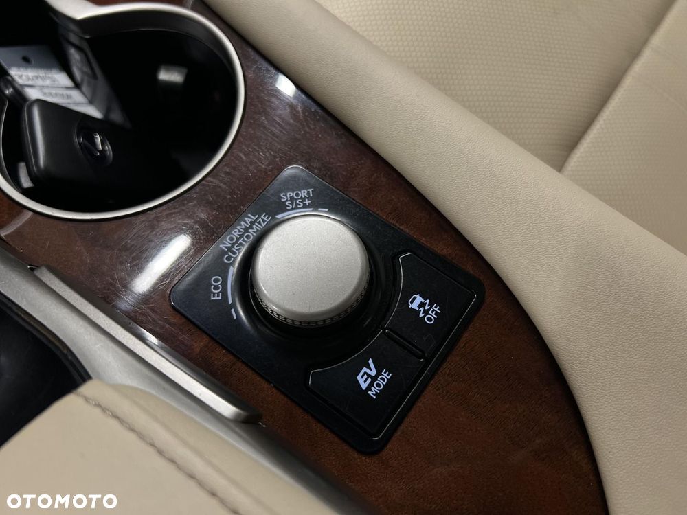 Lexus RX 450h Omotenashi MY19 - 25