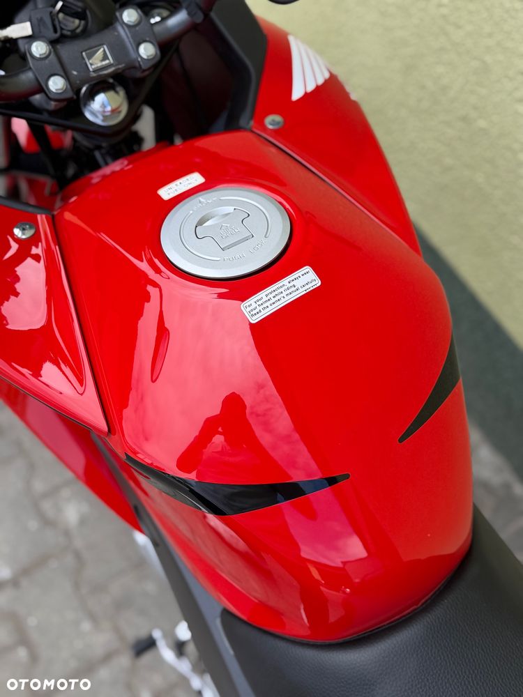 Honda CBF - 34