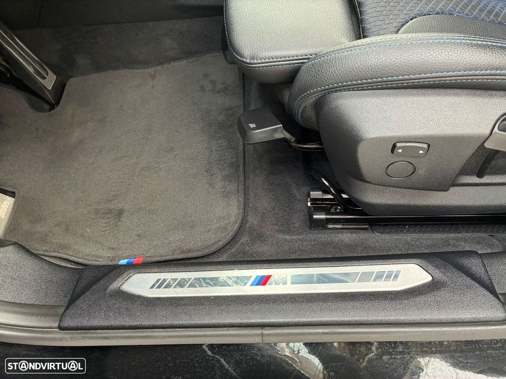BMW 116 d Pack Desportivo M Auto - 13
