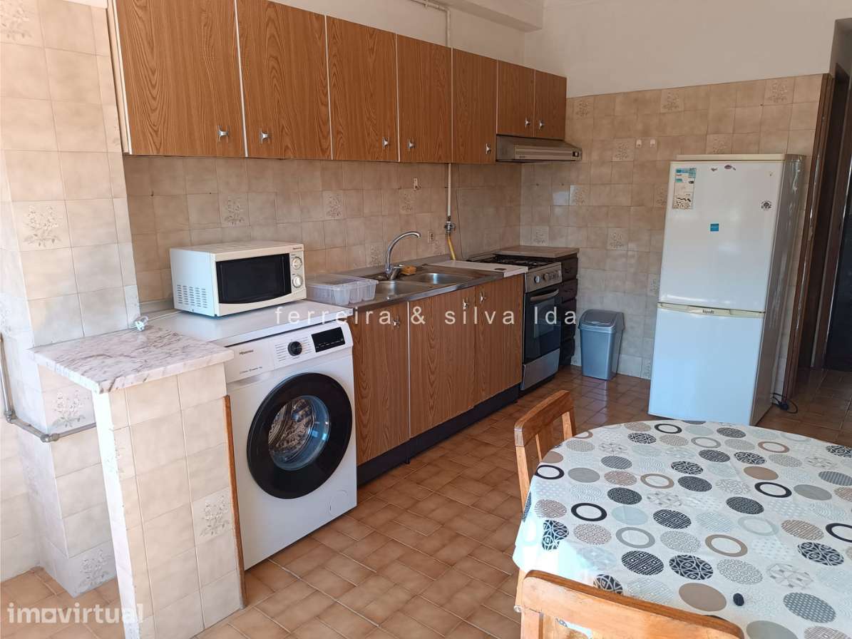 Apartamento T2 em Coimbra (Rua General Humberto Delgado) - Grande imagem: 4/13