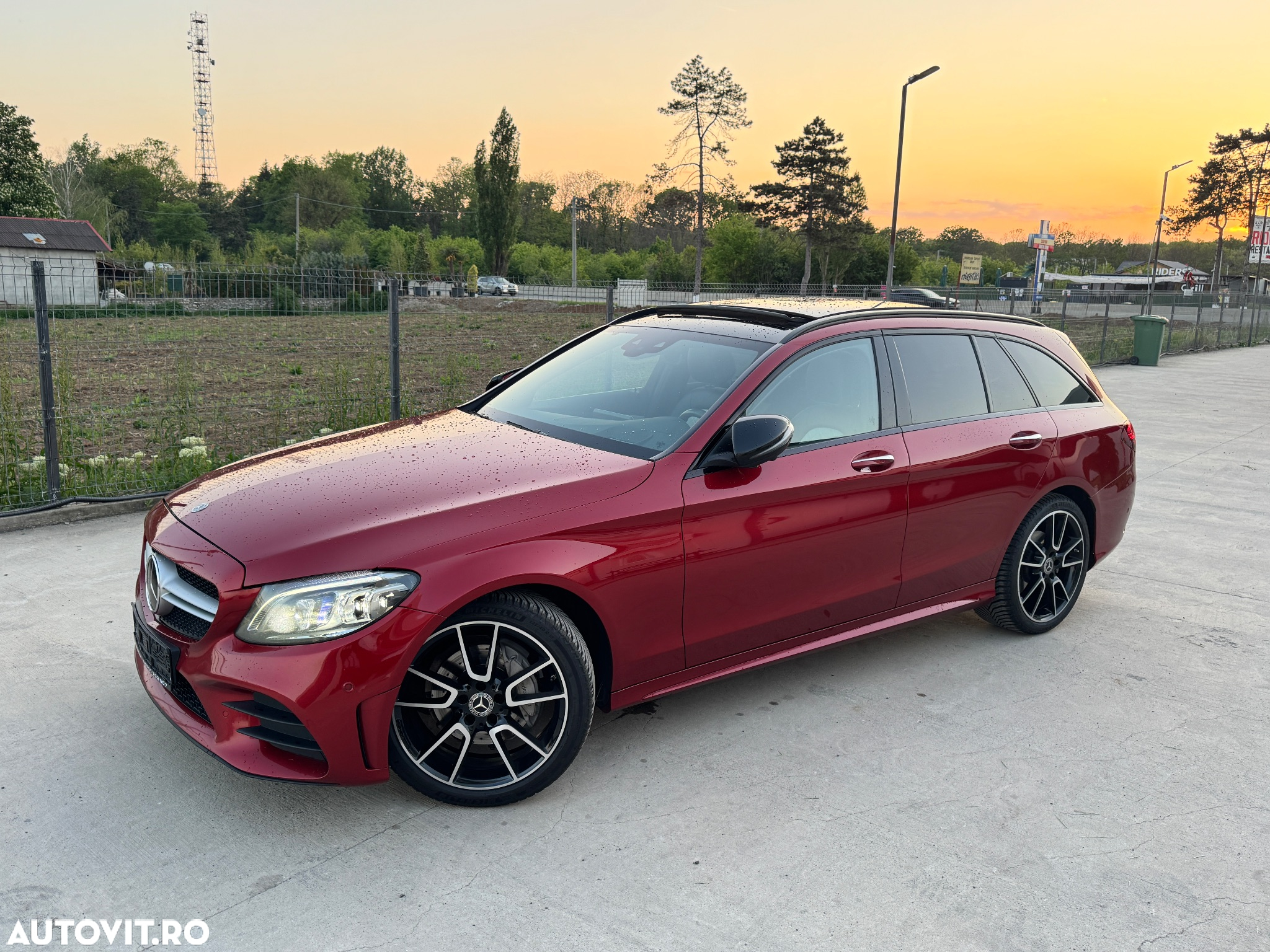 Mercedes-Benz C 220 d 4Matic 9G-TRONIC AMG Line - 2