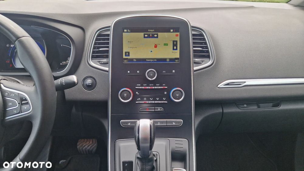 Renault Grand Scenic - 17