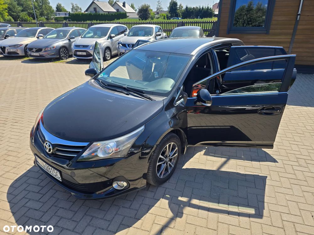 Toyota Avensis - 35