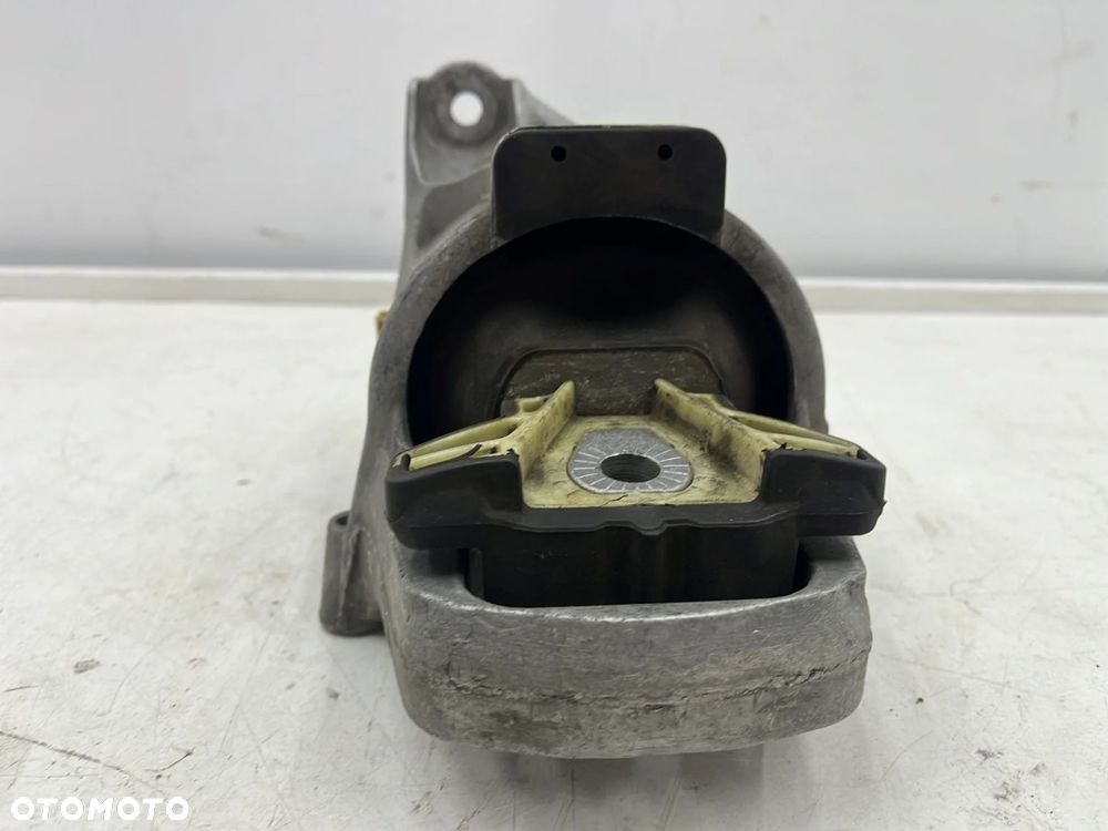 Poduszka silnika Audi A4 B9 8w Audi A5 II 8w F5 15-24r. lewe mocowanie łapa silnika oryginalna 8w019 - 4