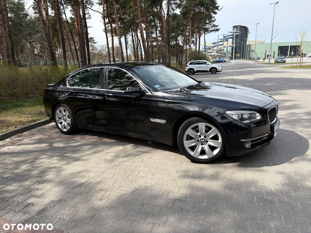 BMW Seria 7 740d xDrive - 3