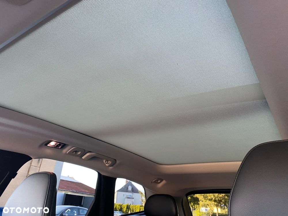 Volvo XC 60 D4 AWD Momentum - 23