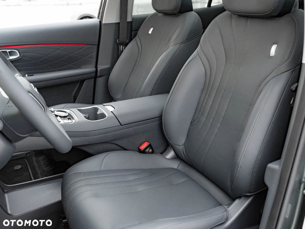 Geely Starray EM-i 1.5 PHEV Max - 14