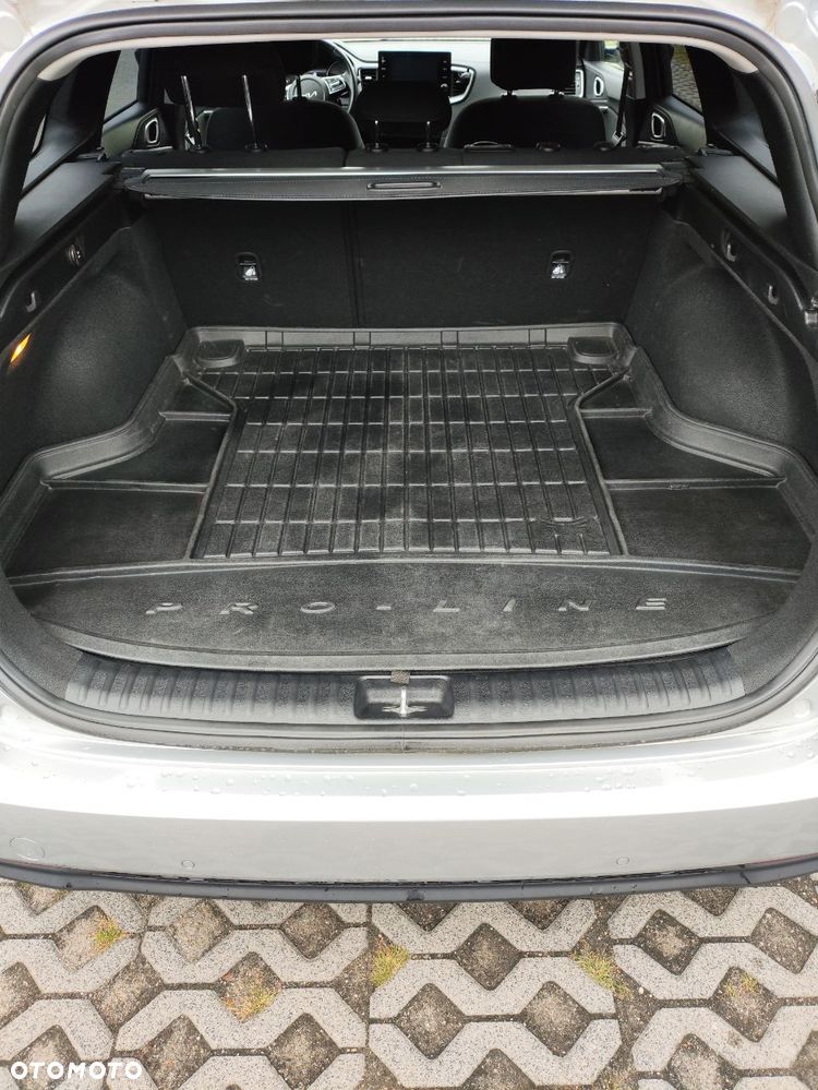 Kia Ceed 1.5 T-GDI M - 16
