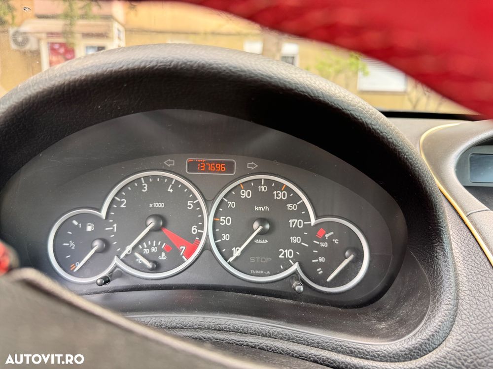 Peugeot 206 1.6 - 6